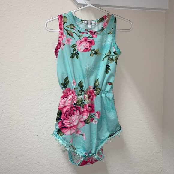 Toddler Girls Rompers - Picture 2 of 6